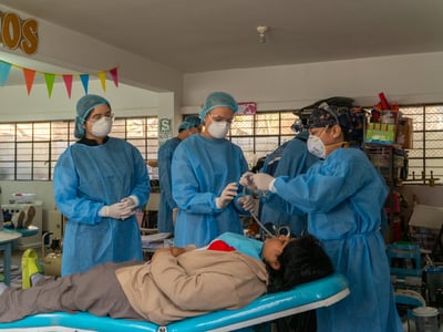 Volunteer Hours for Dental Students: How Volunteering Abroad Counts Towards Your Requirements