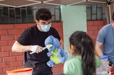 How to Recommend Ethical High School Volunteer Opportunities to Your Students