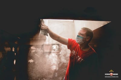 Top Benefits of Volunteering With Safe Homes in Underserved Communities